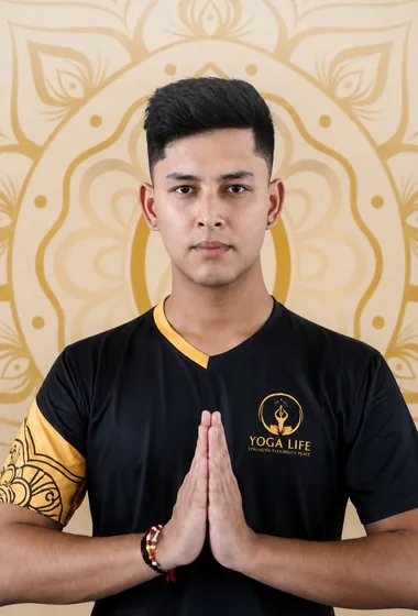 Vikesh, senior teacher at Yoga Life Premium